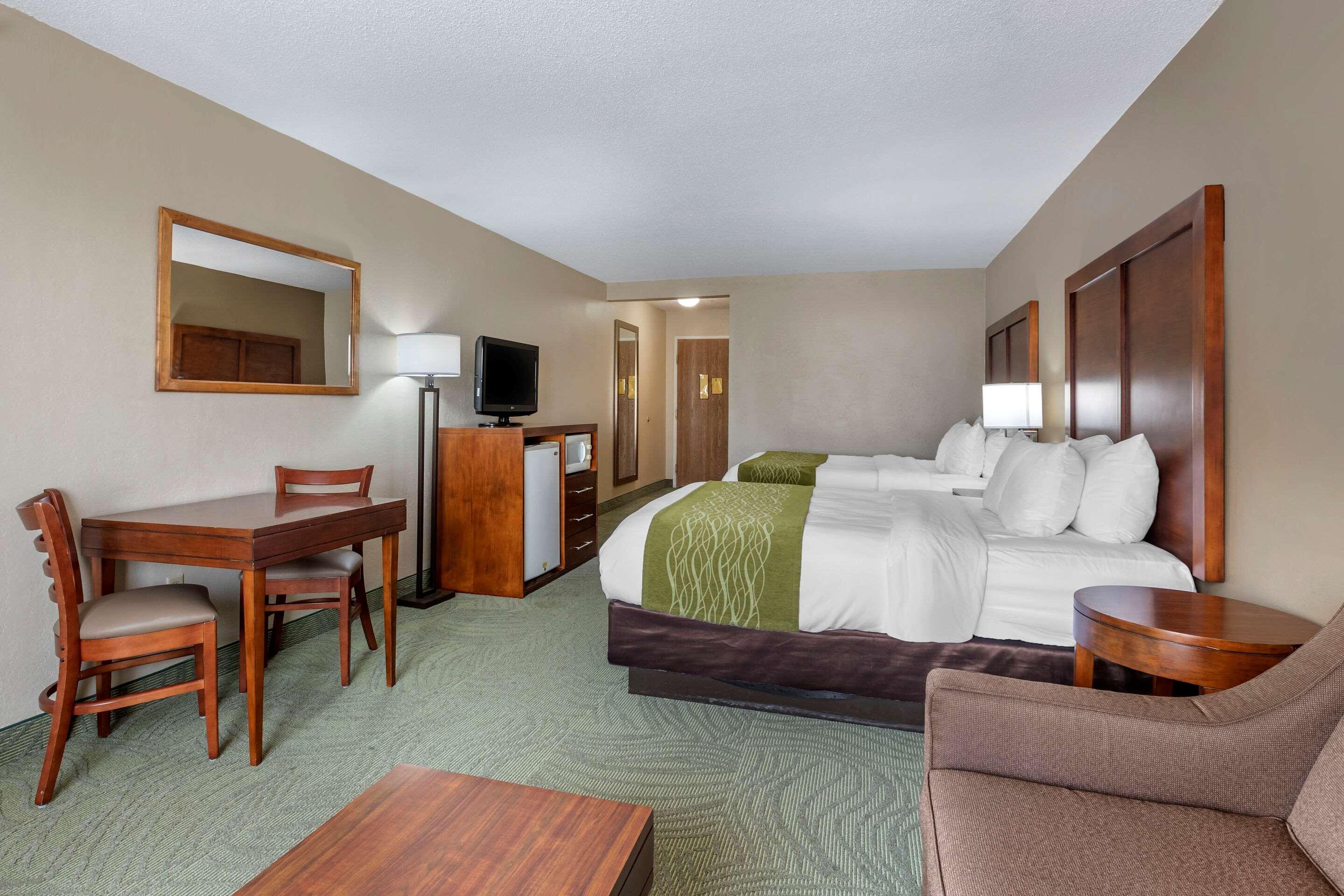 Comfort Inn Muscatine Near Hwy 61 Exteriör bild
