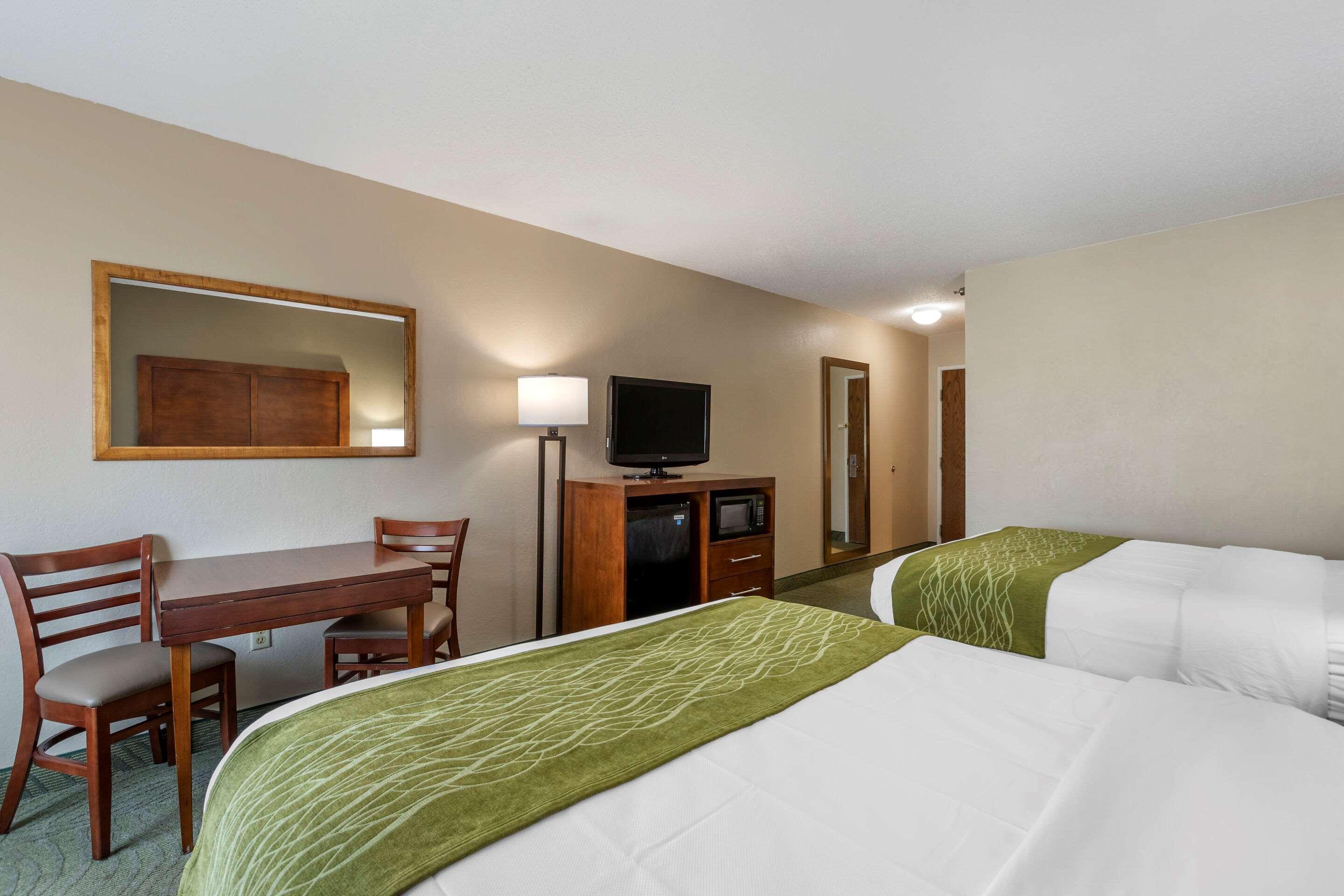 Comfort Inn Muscatine Near Hwy 61 Exteriör bild