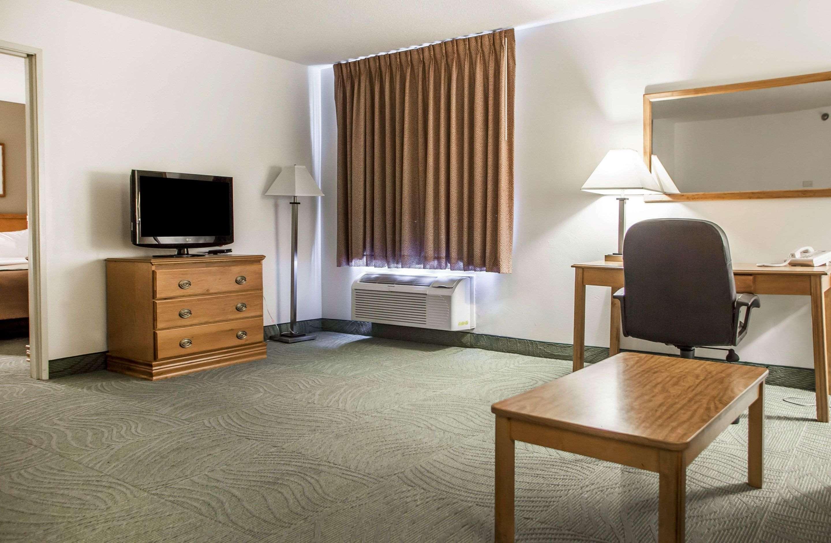 Comfort Inn Muscatine Near Hwy 61 Exteriör bild