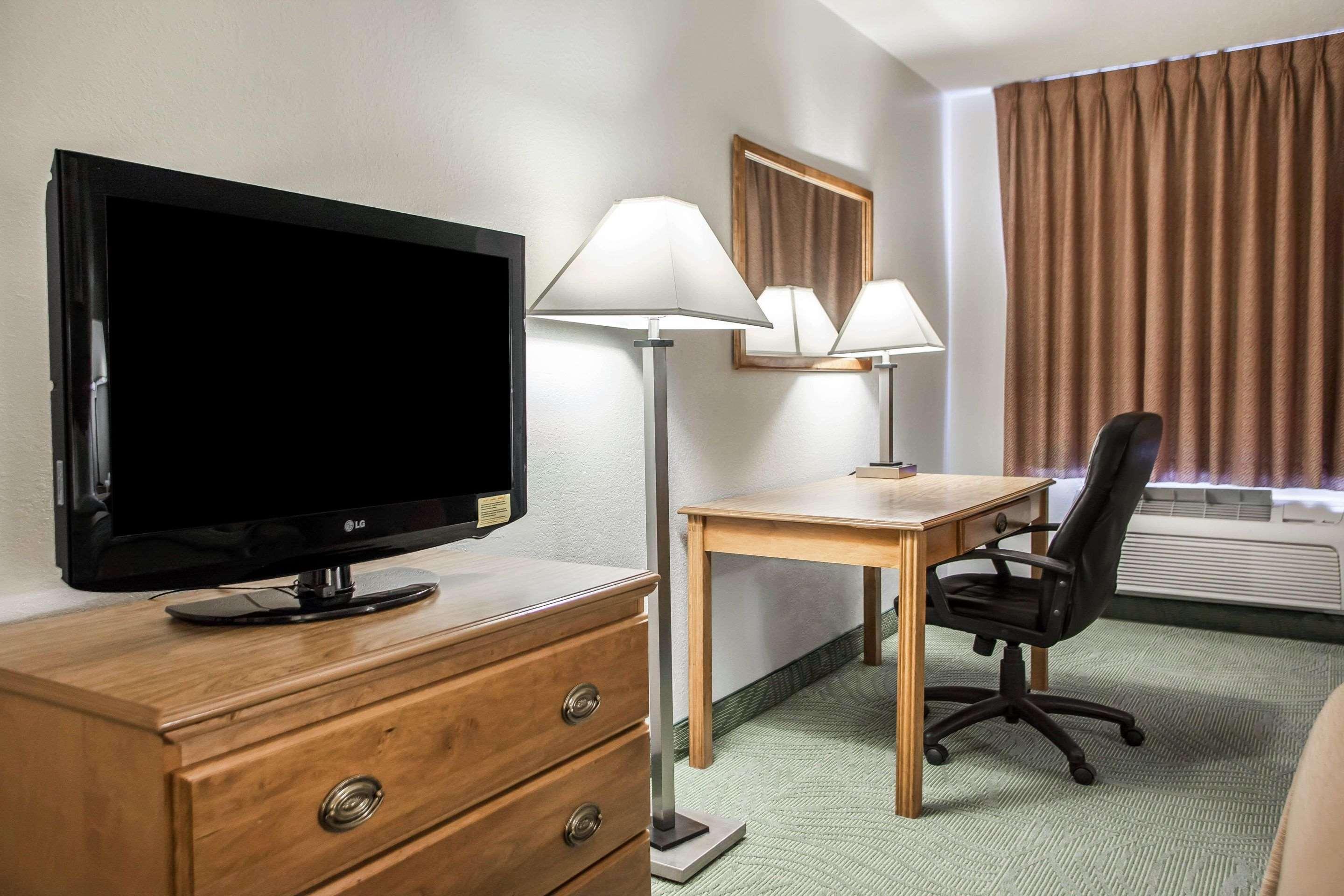 Comfort Inn Muscatine Near Hwy 61 Exteriör bild