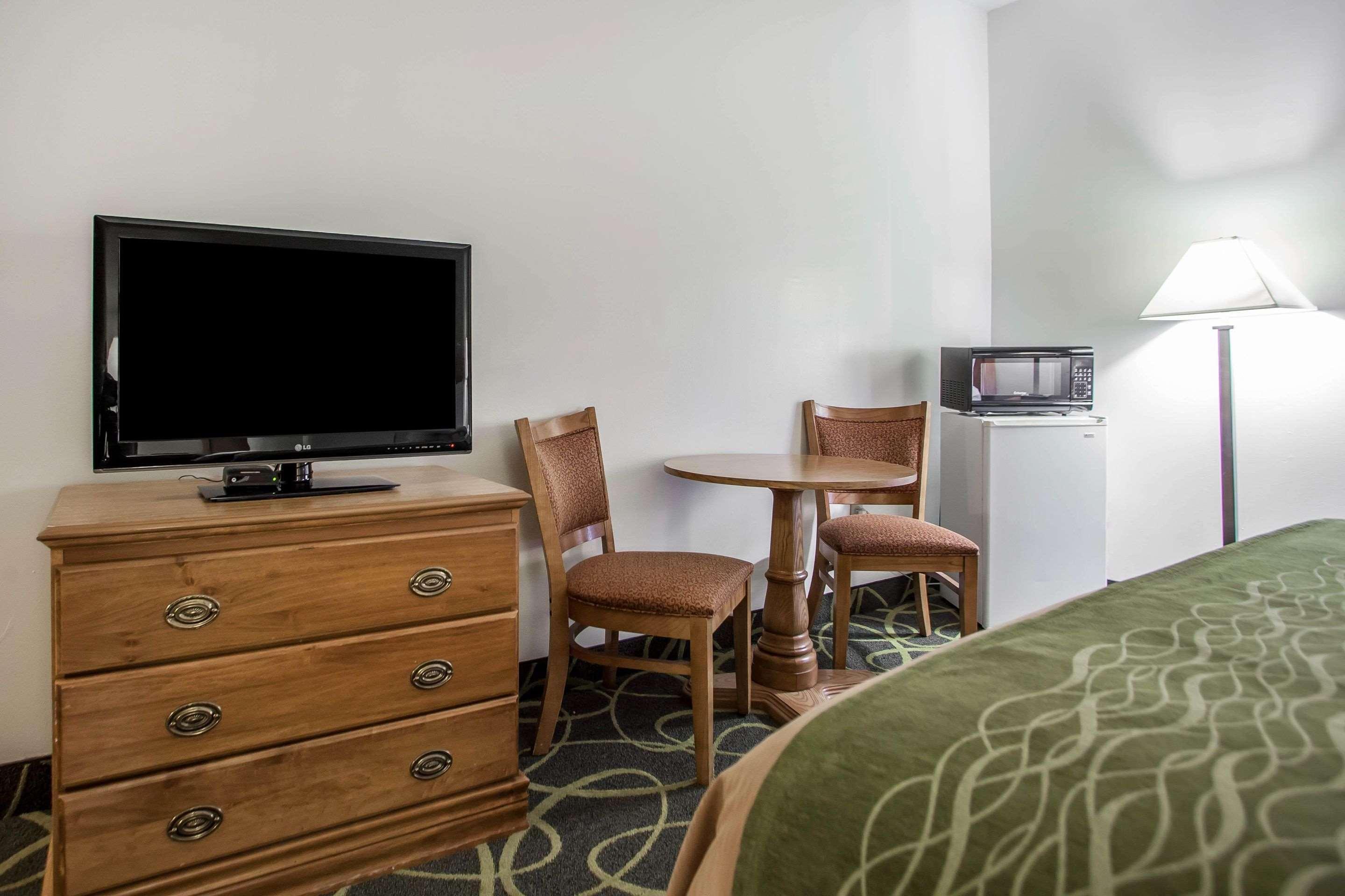 Comfort Inn Muscatine Near Hwy 61 Exteriör bild