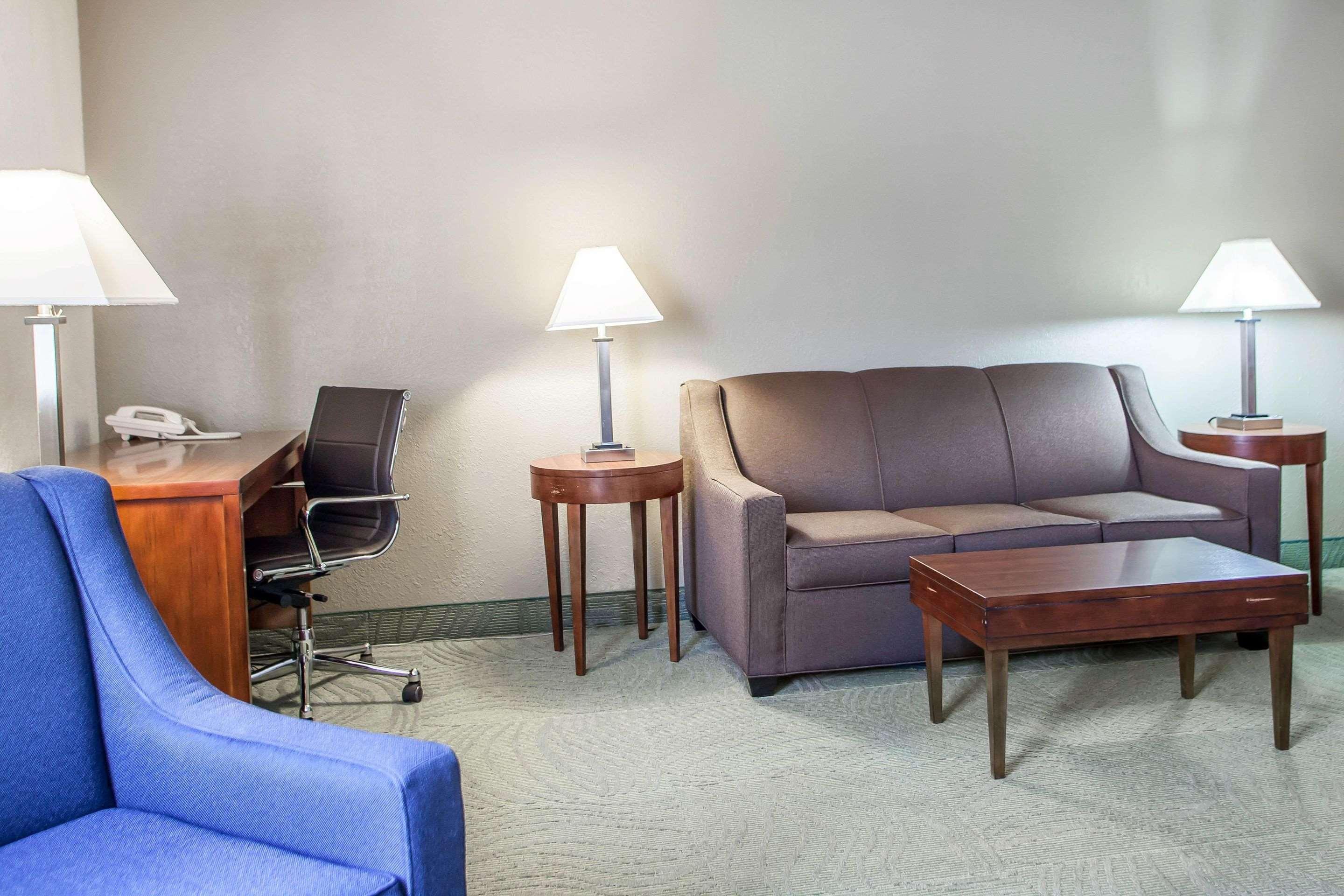 Comfort Inn Muscatine Near Hwy 61 Exteriör bild