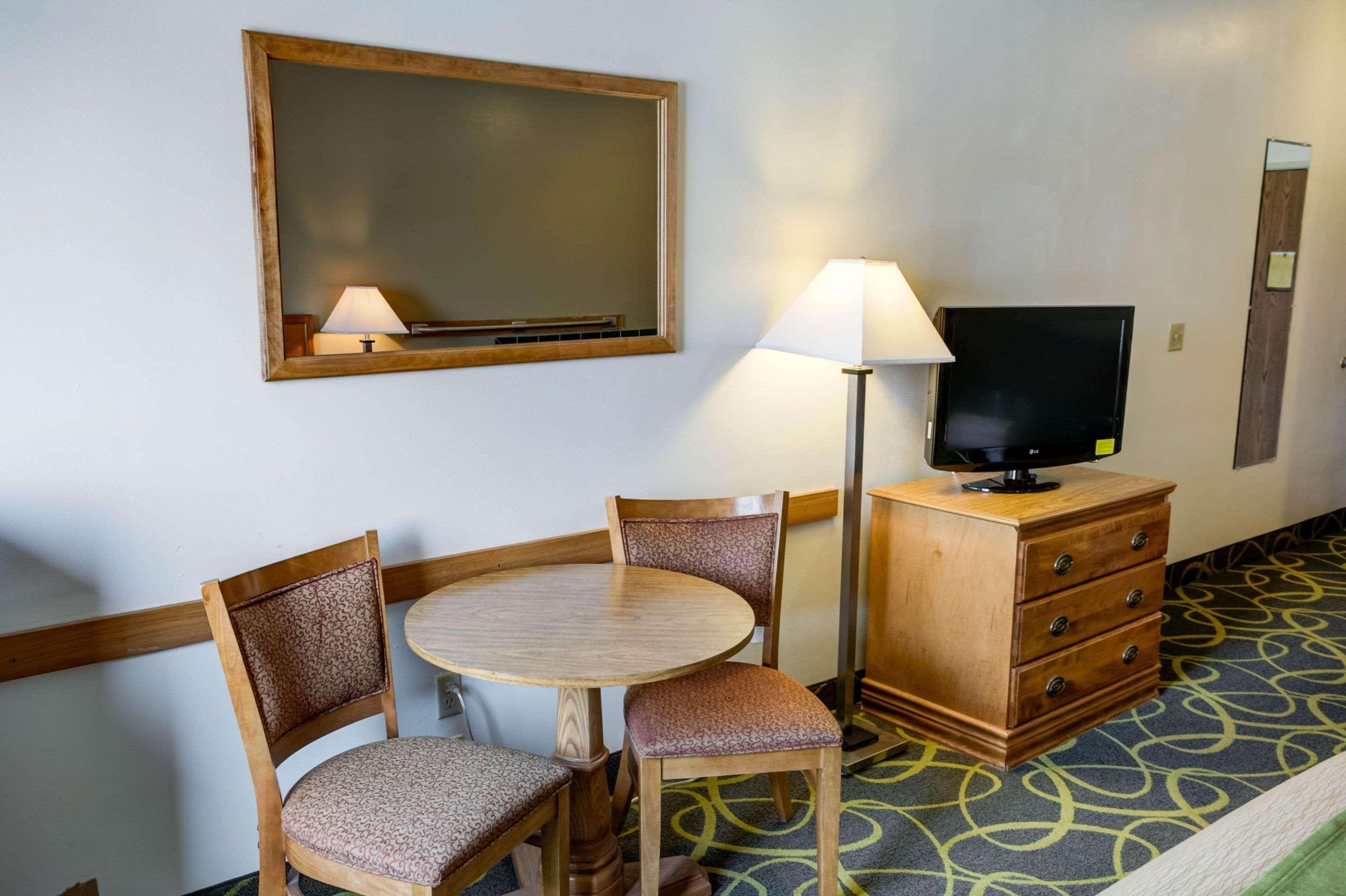 Comfort Inn Muscatine Near Hwy 61 Exteriör bild